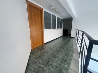 Local comercial en venta en Singuerlín - Can Franquesa - Les Oliveres en Santa Coloma de Gramanet