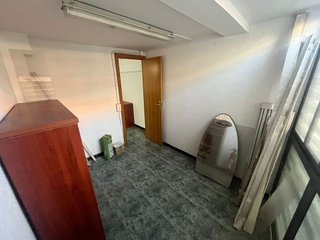 Local comercial en venta en Singuerlín - Can Franquesa - Les Oliveres en Santa Coloma de Gramanet