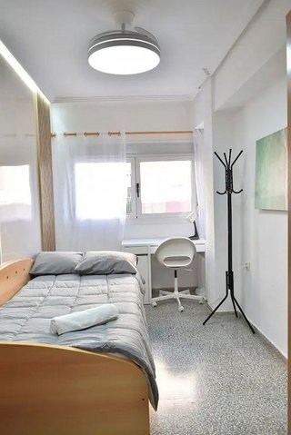 Piso en alquiler en Avda. de Abril. - 9 de octubre en Sagunto