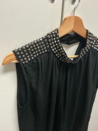 Vestido fiesta con tachuelas mango M