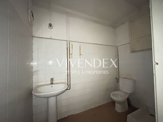 Local comercial en venta en Centre en Hospitalet de Llobregat, L´