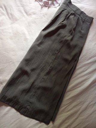 Pantalón Zara patas anchas