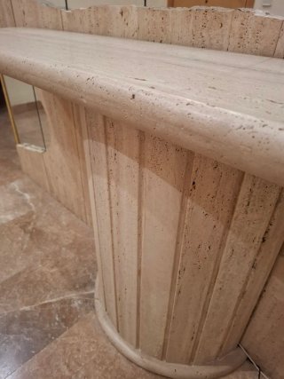 Mueble recibidor de mármol travertino