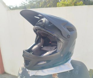 Capacete Giro Disciple