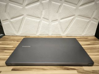 Portátil Samsung Gris Plata