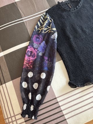 Camiseta Desigual manga estampada