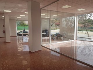 Local comercial en alquiler en Babel en Alicante