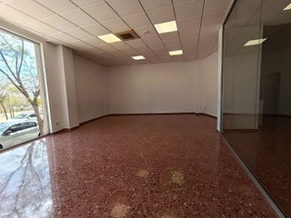 Local comercial en alquiler en Babel en Alicante
