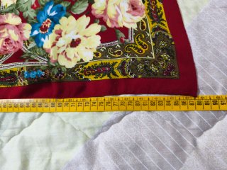 Pañuelo mujer flores, granate