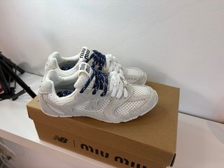 New Balance 530 Miu Miu