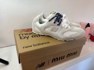 New Balance 530 Miu Miu