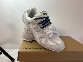 New Balance 530 Miu Miu