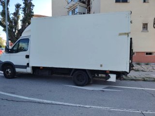 Iveco con plataforma