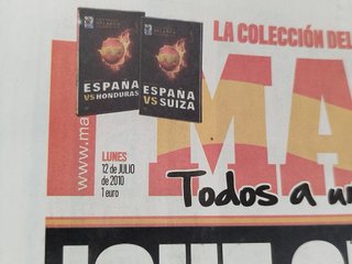 Lote Periódicos Mundial España 2010. Marca y Razón