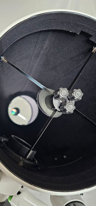EQ6-R Pro + 200PDS + ZWO 1600MM Astrofoto
