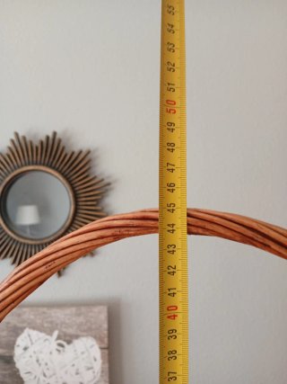 Cesta de mimbre con asa