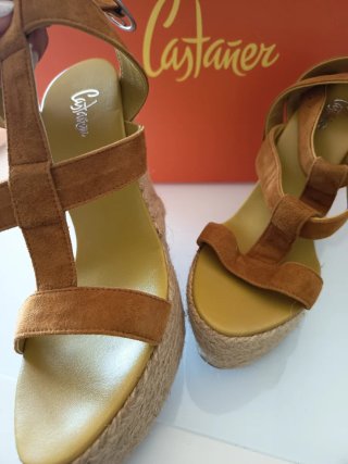 Sandalias Castañer Cuña Marrón y Amarillo