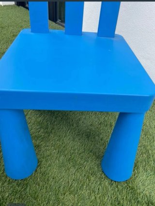 Mesa y 1 silla infantil azul IKEA