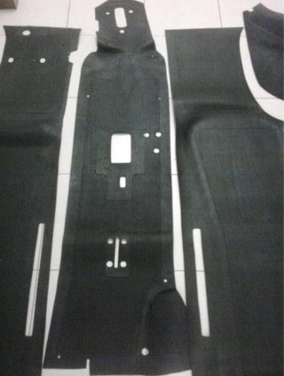 Juego alfombrillas SEAT 600