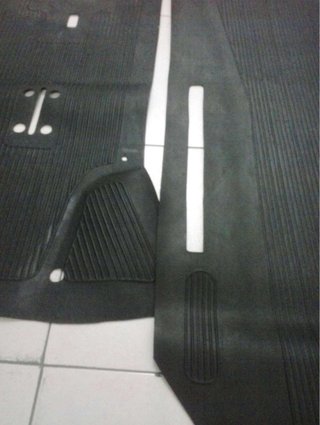 Juego alfombrillas SEAT 600