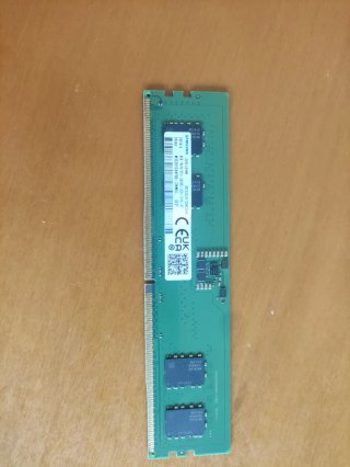 Samsung 8GB DDR5 UDIMM PC5-5600B RAM