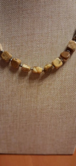 Collar piedras naturales y acero