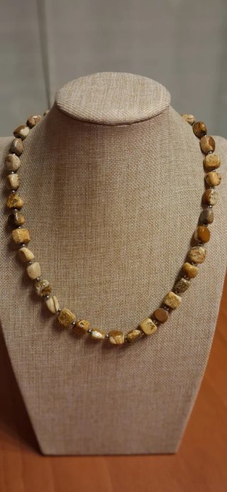 Collar piedras naturales y acero