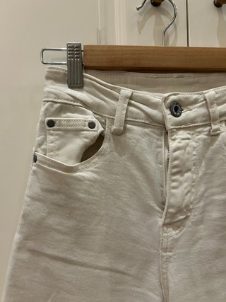 Pantalón vaquero ancho beige