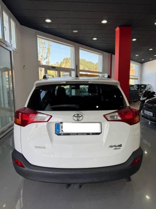 Toyota RAV4 2015