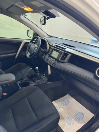 Toyota RAV4 2015