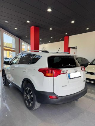 Toyota RAV4 2015
