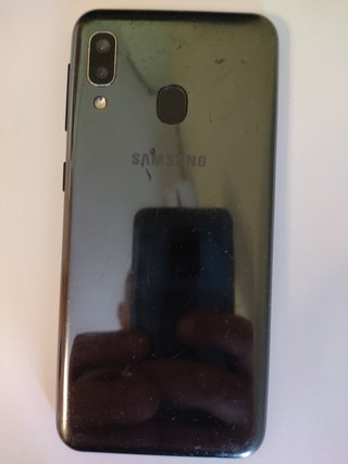Samsung A20e