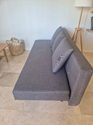 Sofá cama gris de Ikea
