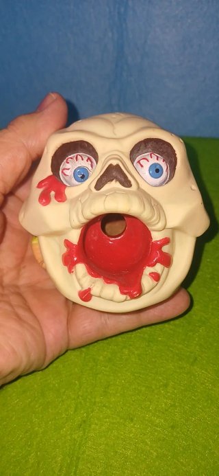 Vintage 1991 ERTL Blurp Balls Boney Tossteeth