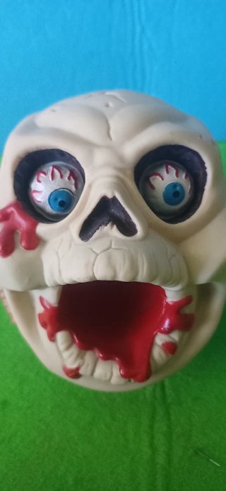 Vintage 1991 ERTL Blurp Balls Boney Tossteeth