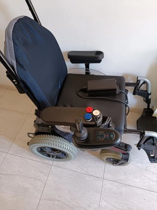 Silla de Ruedas Eléctrica Negra