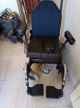 Silla de Ruedas Eléctrica Negra
