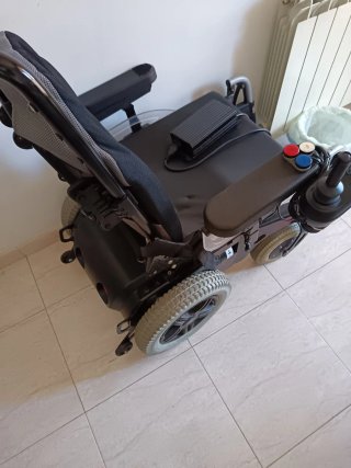 Silla de Ruedas Eléctrica Negra