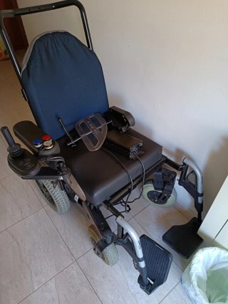 Silla de Ruedas Eléctrica Negra