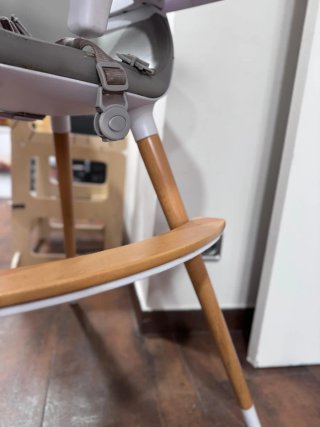 Trona Kinderkraft gris y madera
