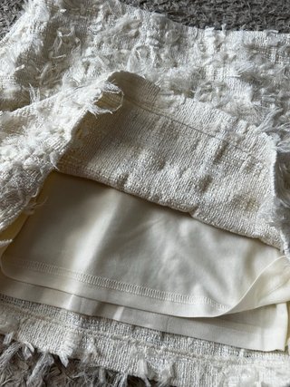 Falda mini blanca con textura