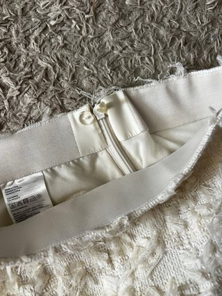 Falda mini blanca con textura