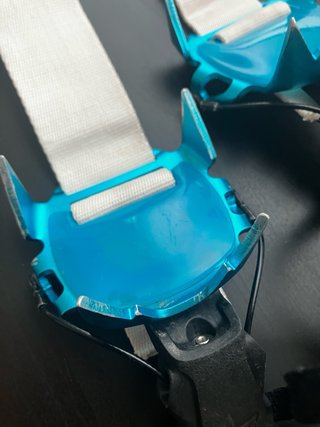 Blue Ice Harfang Ultraligeros Crampones