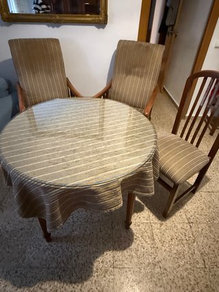 Mesa redonda cristal + 2 butacas + 4 sillas