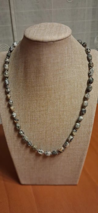 Collar Piedras Naturales y Acero