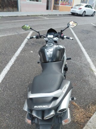 Susuki gsr 600