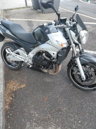 Susuki gsr 600