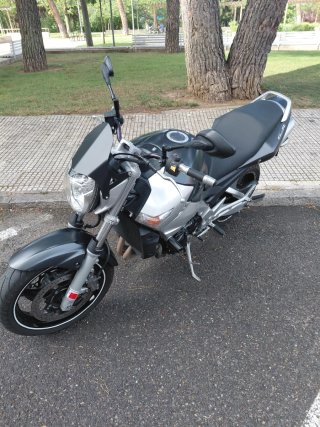 Susuki gsr 600