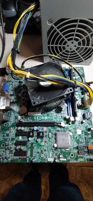 Kit Placa Base MSI con Fuente y Memoria