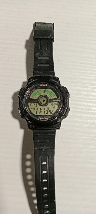 Reloj Casio 3264 AE-1100w con mapa y distintas hor